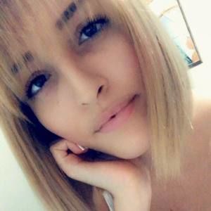 Meet your Posher, Andrya